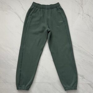 EUC Worn Once Lululemon x Peloton 
Scuba Mid Rise Oversized Jogger Size 
Small